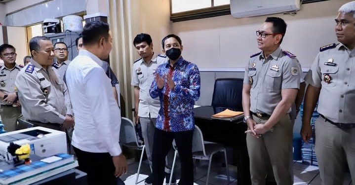 Pastikan Kualitas Pelayanan, Wamen ATR Raja Juli Antoni Tinjau Kantah Kabupaten Malang
