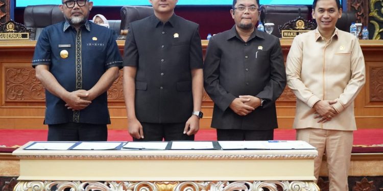Pjs. Gubernur Sudirman Apresiasi Kerja Keras Dewan Dalam Menetapkan Badan Anggaran 2025