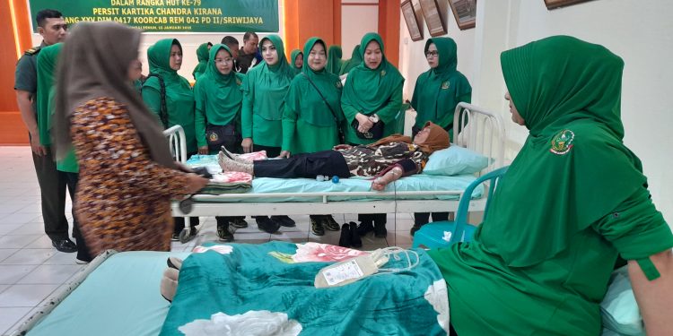 HUT Ke-79, Persit Kartika Chandra Kirana Kodim 0417/Kerinci Gelar Aksi Donor Darah