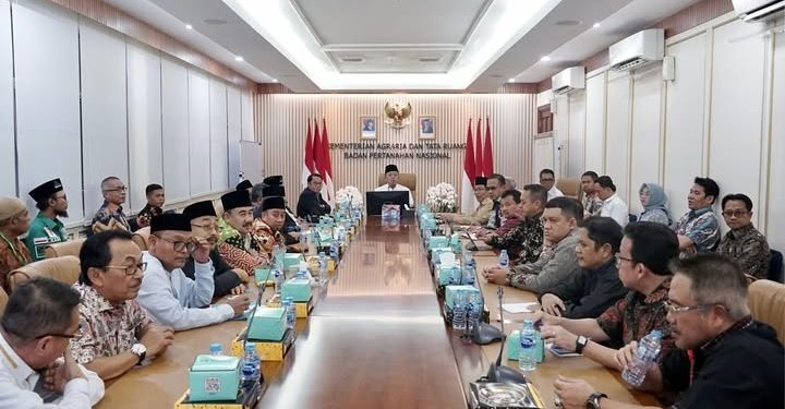 Rakor dengan Lembaga dan Organisasi Keagamaan Islam, Menteri Nusron Komitmen Percepat Sertipikasi Tanah Wakaf