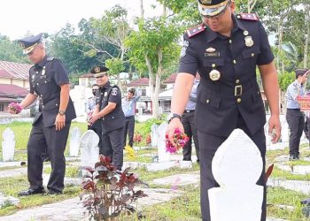 Hari Bhakti Imigrasi ke- 75, Imigrasi Kelas II Non TPI Kerinci Ziarah Makam Pahlawan