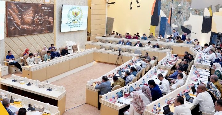Raker Kementerian ATR/BPN dengan Komisi II DPR RI, Sepakati Pagu Anggaran 2025 Setelah Efisiensi Menjadi Rp4,4 Triliun