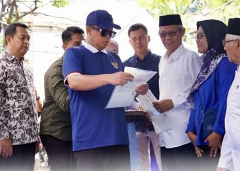 Serahkan Sertipikat kepada Masyarakat Kampung Nelayan Muara Angke, Menteri Nusron: Sudah Memiliki Kekuatan Hukum yang Kuat