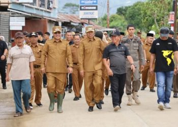 Wako Alfin Pantau Kondisi Sungai Cangkin Pasca Terdampak Banjir
