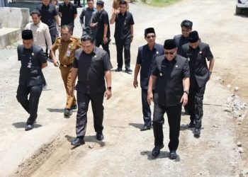 Tinjau Jalan Rusak Di Tanjung, Wako Alfin: Pemkot Komit Meningkatkan Kualitas Infrastruktur