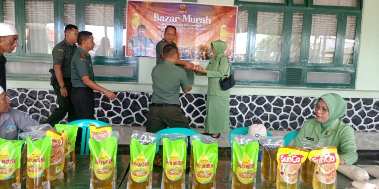 Bantu Masyarakat Penuhi Kebutuhan Pokok, Kodim 0417/ Kerinci Gelar Pasar Murah Jelang Idul Fitri 