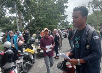 Demi Rahmat, Ratusan Warga Muaro Jambi Gelar Aksi Damai di Depan Kejari