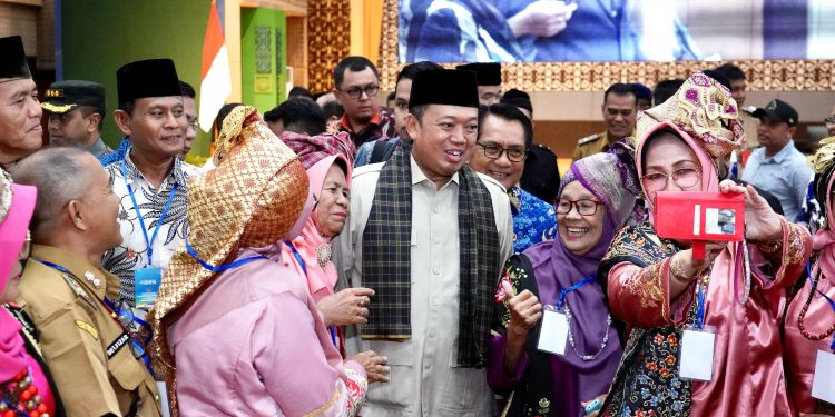 Sosialisasi Pendaftaran Tanah Ulayat di Sumatera Barat, Menteri Nusron: Negara Hadir Lindungi Hak Masyarakat Hukum Adat
