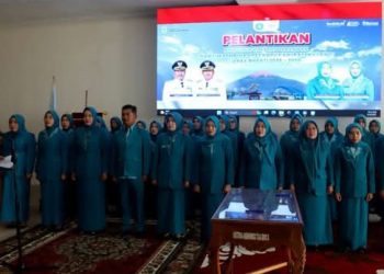 Bupati Monadi Lantik Pengurus TP-PKK dan Tim Pembina Posyandu Kerinci Periode 2025–2030