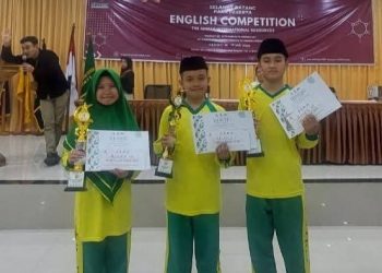 MTsN 1 Sungai Penuh Raih 3 Juara English Competition