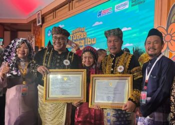 Wali Kota Alfin Terima Penghargaan Nasional atas Komitmen Lestarikan Bahasa dan Budaya Lokal