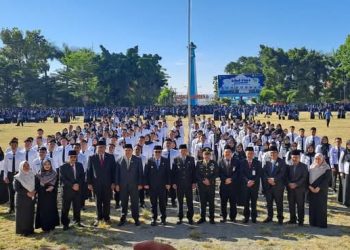 Wako Alfin Serahkan SK CPNS 2024, 195 ASN Baru Siap Mengabdi untuk Kota Sungai Penuh