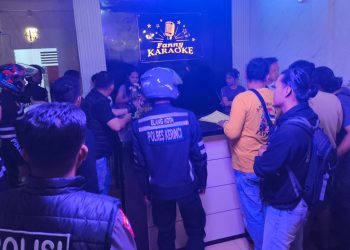 Razia Hiburan Malam, Polres Kerinci Sita Puluhan Botol Miras di Karaoke Liar Sungai Penuh