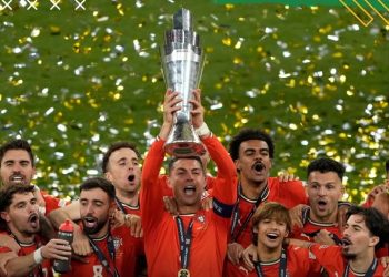Dramatis! Portugal Taklukkan Spanyol Lewat Adu Penalti, Cristiano Ronaldo Angkat Trofi Nations League