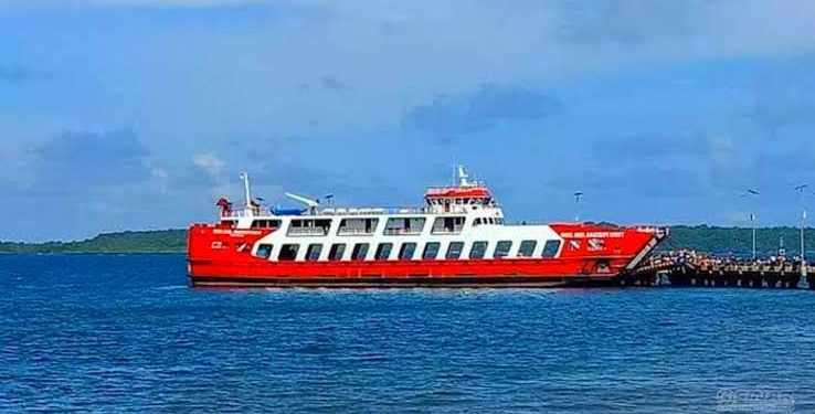KMP Tunu Tenggelam di Selat Bali, Puluhan Penumpang Dievakuasi di Tengah Ombak Tinggi