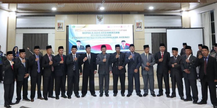 Kakan Kemenag Pahrizal Lantik 14 Kepala KUA di Kerinci