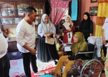 Bupati Monadi Jenguk Ida Korban Penganiayaan di Malaysia