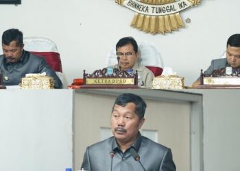 Bupati Monadi Sampaikan Tanggapan Fraksi DPRD soal RPJMD dan Tiga Ranperda Inisiatif 2025