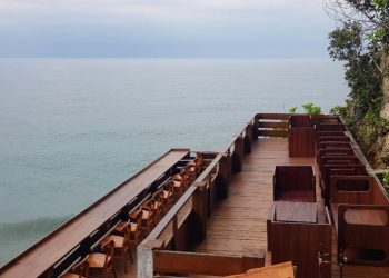 Puncak Segoro, Surga Tersembunyi dengan Panorama Laut Gunungkidul