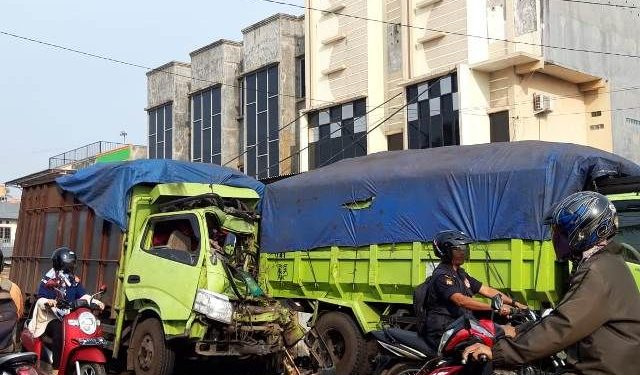 “Lagi-Lagi Truk Batu Bara Kecelakaan: Saatnya Pemerintah Bertindak Tegas Demi Keselamatan Jalan Raya”