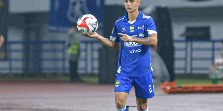 Hodak Puji Eliano Usai Persib Tekuk Arema