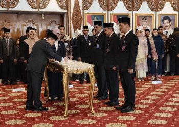 Al Haris Lantik Direksi Baru Bank Jambi, Dorong Profesionalisme dan Inovasi