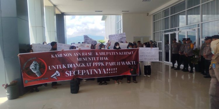 Honorer R4 Kerinci Tuntut Kepastian, Ini Kata Pemkab