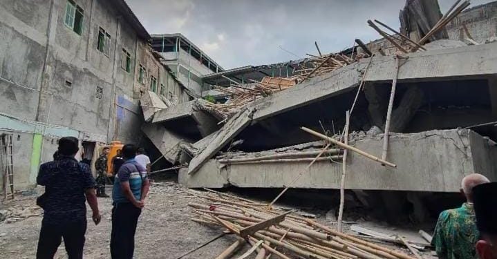 Musala Ponpes Sidoarjo Ambruk Saat Salat, Puluhan Santri Jadi Korban