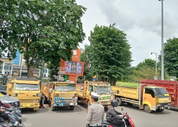 Setelah Kekacauan, Muncul Keadilan: Warga Apresiasi Kebijakan Wali Kota Jambi Atur truk Roda 6 Pembelian BBM Solar Subsidi di SPBU