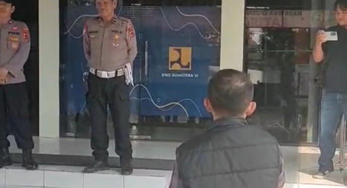 Panas! Cakrawala Geruduk BWSS VI Jambi, Beberkan Dugaan Penyimpangan Proyek Irigasi Prabowo dan Seret Nama Oknum Dewan