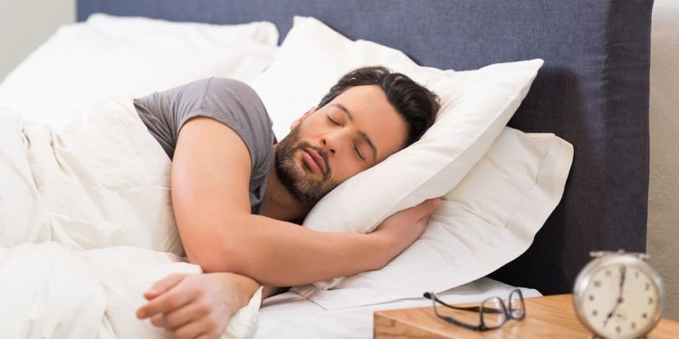 Tidur Kurang dari 6 Jam? Ini Dampaknya pada Otak dan Emosi