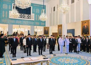 Prabowo Lantik 25 Pejabat Negara dan 10 Dubes Baru di Istana Negara, Ini Daftar Lengkapnya!