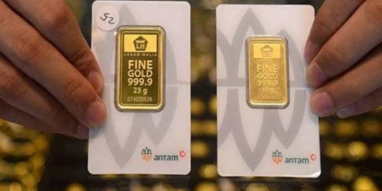 Harga Emas Hari Ini Turun Tipis, Investor Masih Wait and See