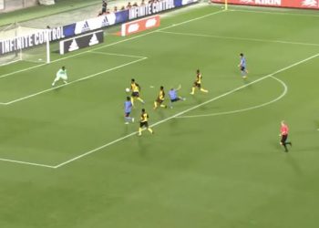 Uji Coba Jepang vs Ghana Berujung Mencekam: Gol Minamino & Doan, Serta Cedera Parah Francis