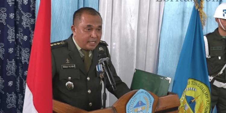 Kolonel Irman Putra Beri Orasi Ilmiah di Wisuda STIA NUSA Sungai Penuh : Menyongsong Indonesia Emas 2045