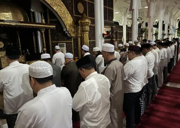 Gubernur Al Haris Ajak Pejabat Pemprov Qiamul Lail di Malam ke-23 Ramadhan