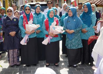 Tinjau 10 Program Pokok PKK di Desa Pondok Agung, Hj. Hesti Haris Apresiasi Kreativitas Ibu-Ibu