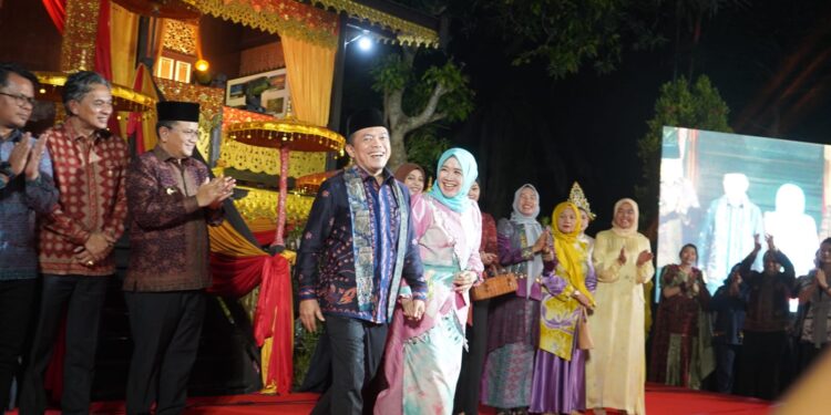 Gubernur Al Haris Buka Jambi Elok Nian Kota Jambi 2026: Bahagia Berbudaya di Serambi Tanah Pilih Pusako Betuah