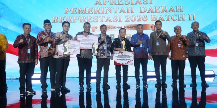 Jambi Berprestasi Tingkat Nasional, Gubernur Al Haris: Jadi Motivasi dan Penyemangat Bekerja Lebih Giat